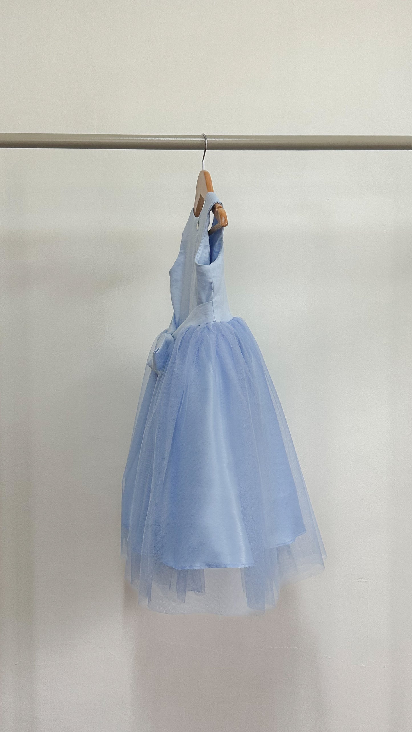 Sleeveless Midi Tulle Dress - Baby Blue Linen