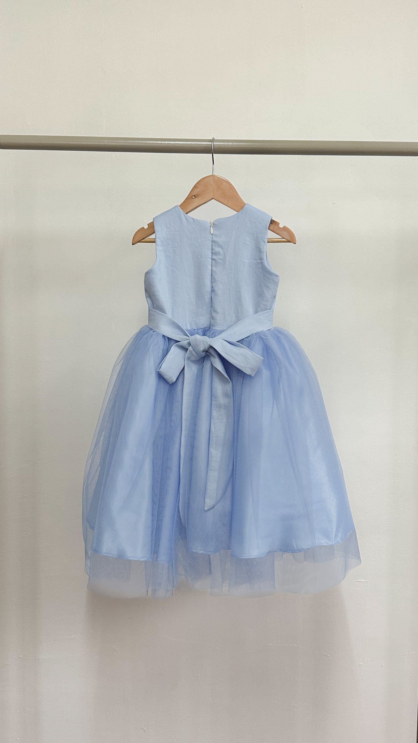 Sleeveless Midi Tulle Dress - Baby Blue Linen